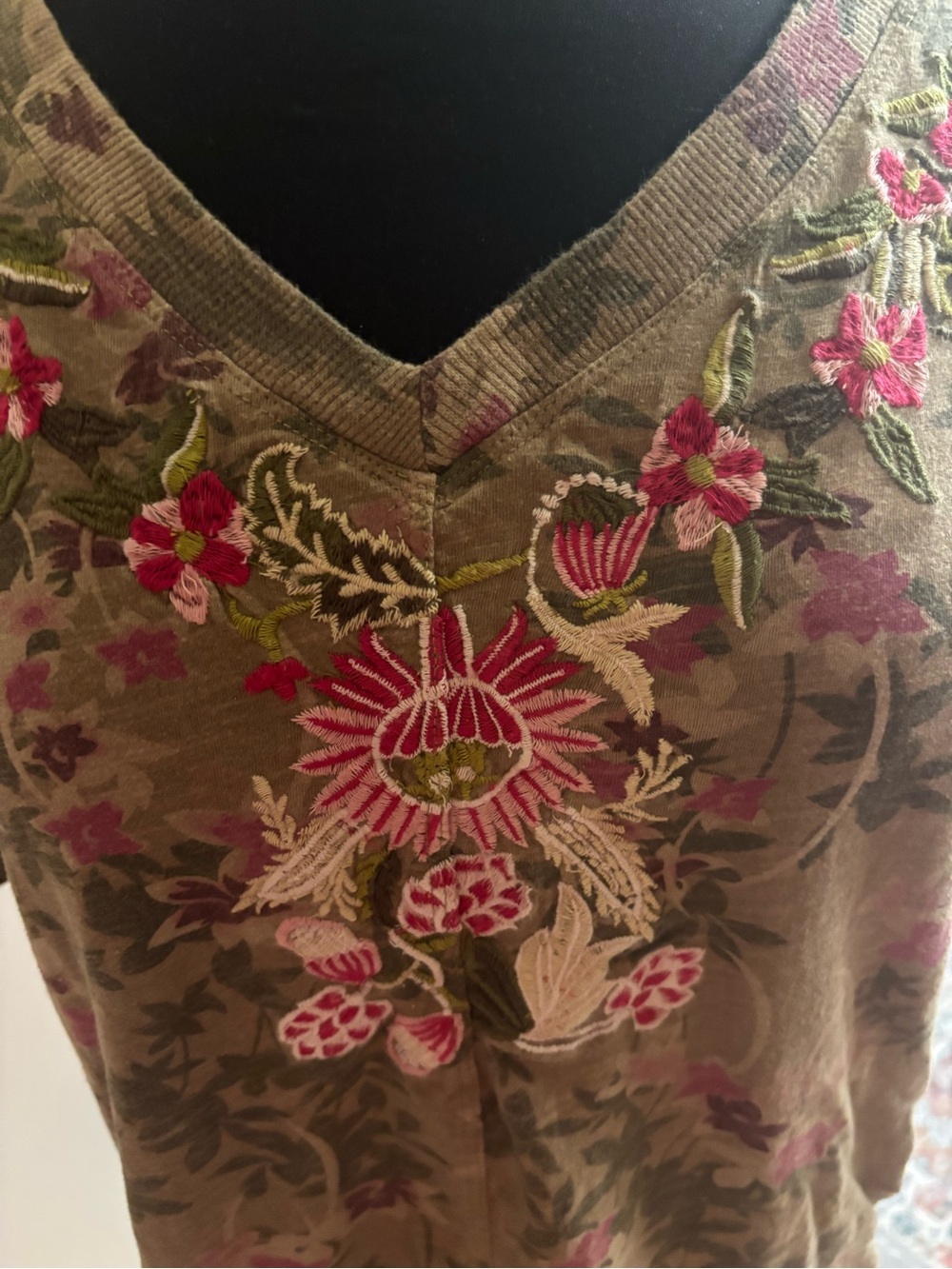 Sundance Camo Embroidered Top - Picture 4 of 9